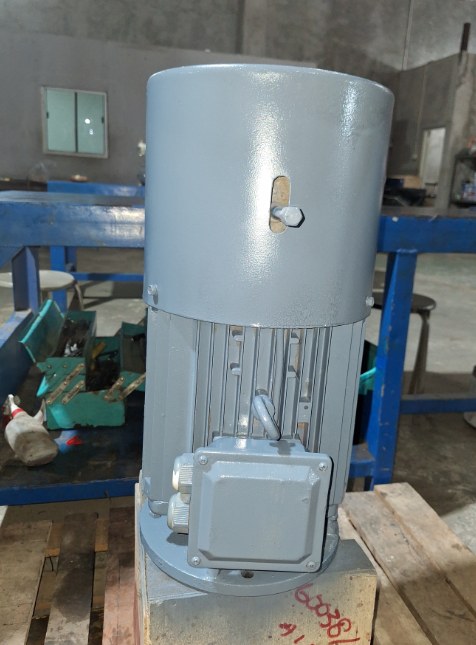 Motor crane selesai painting dan siap dikirim