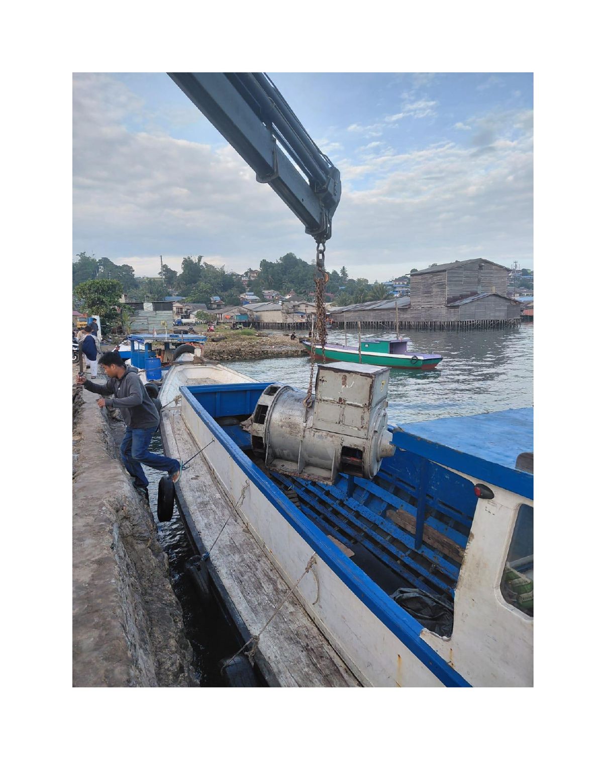 Emergency Weekend Service — 3.057 kVA dari Kapal Sea Bridge Shipping